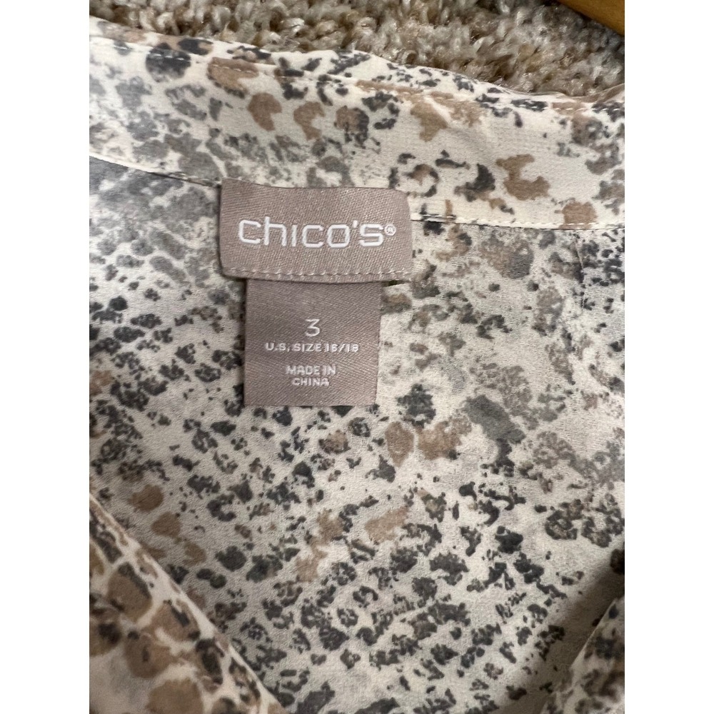Chicos Snakeskin Animal Print Button Down Blouse Grey Tan Size 3 XL 16/18 - Picture 3 of 6